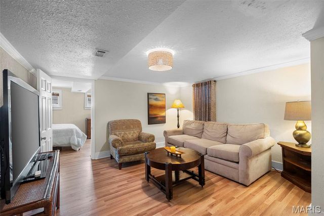 517 Jeffords Street, St Louis, MO 63125