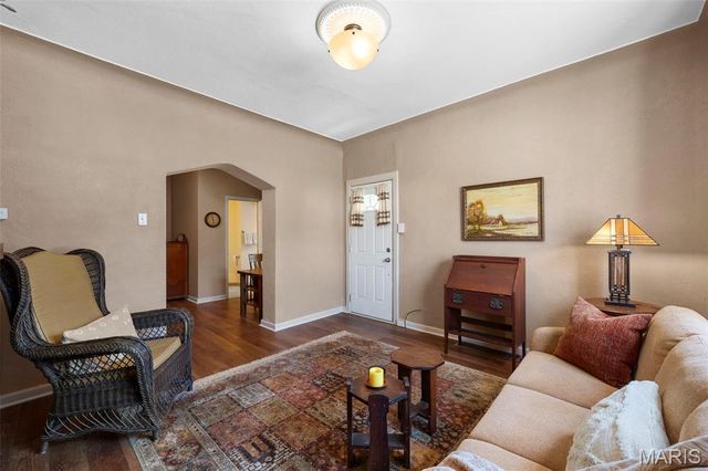 517 Jeffords Street, St Louis, MO 63125