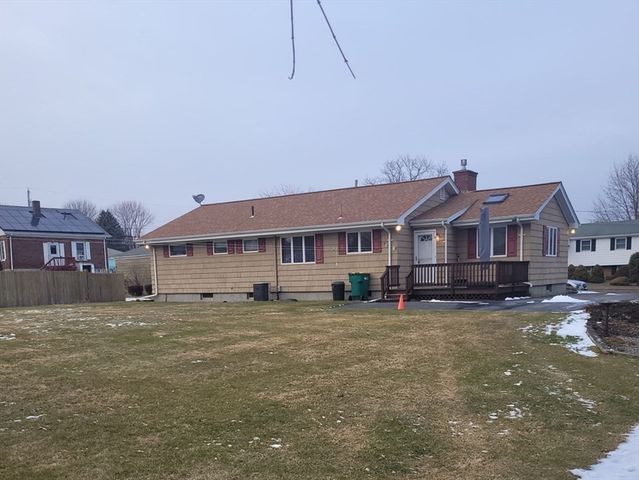 125 George St, Somerset, MA 02726