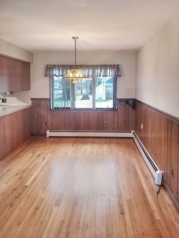 125 George St, Somerset, MA 02726