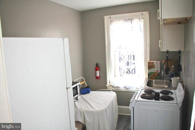 78 WALNUT ST, Salem, NJ 08079