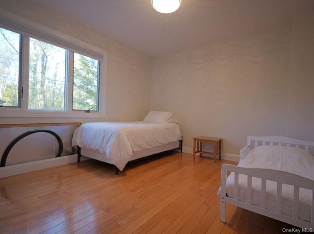 31 Dawn Lane, Suffern, NY 10901