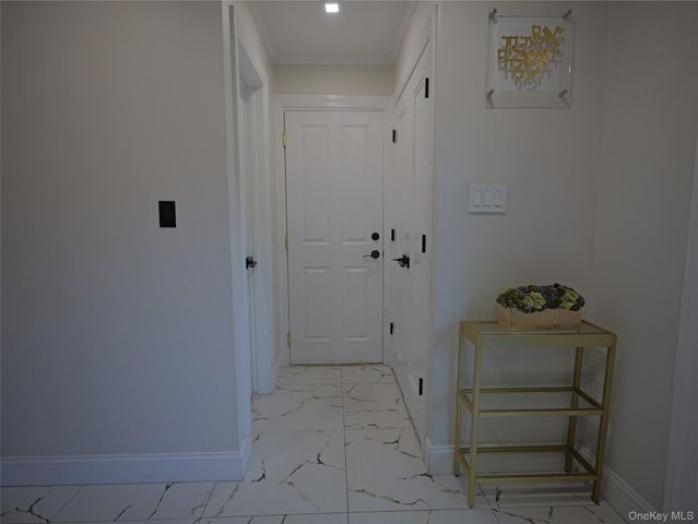 31 Dawn Lane, Suffern, NY 10901