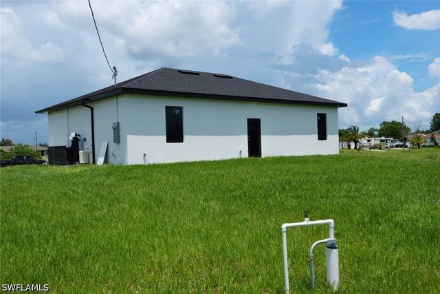 3931 Sunset RD, Lehigh Acres, FL 33971