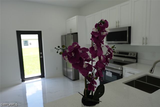 3931 Sunset RD, Lehigh Acres, FL 33971