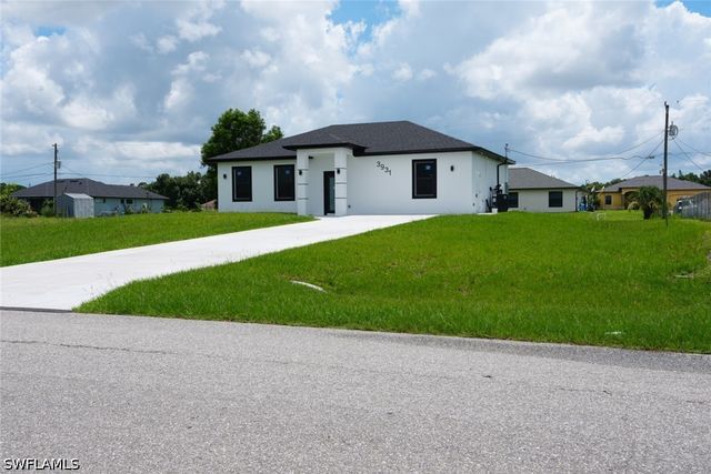 3931 Sunset RD, Lehigh Acres, FL 33971