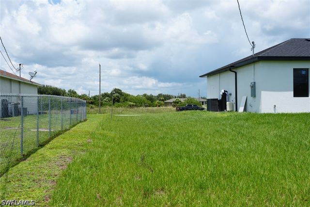 3931 Sunset RD, Lehigh Acres, FL 33971