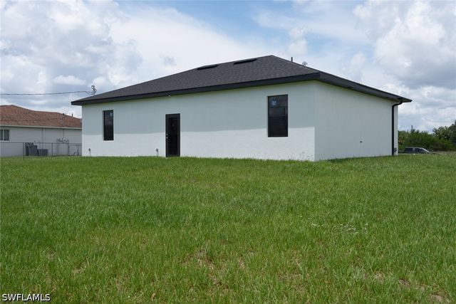 3931 Sunset RD, Lehigh Acres, FL 33971
