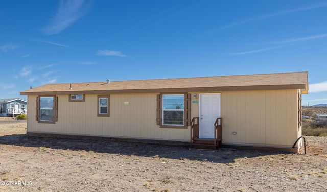 1498 N Saddleback Circle, Tombstone, AZ 85638