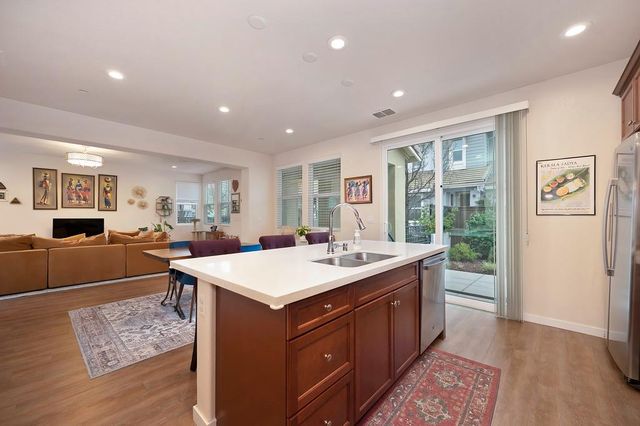 4906 Regatta Ct, Rocklin, CA 95677