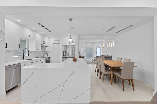 8926 Emerson Ave, Surfside, FL 33154