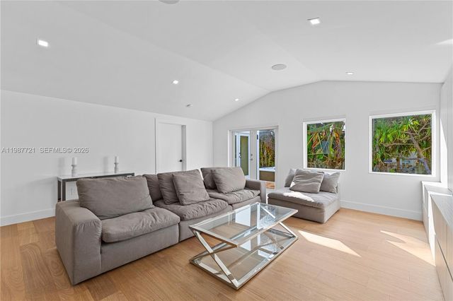 8926 Emerson Ave, Surfside, FL 33154