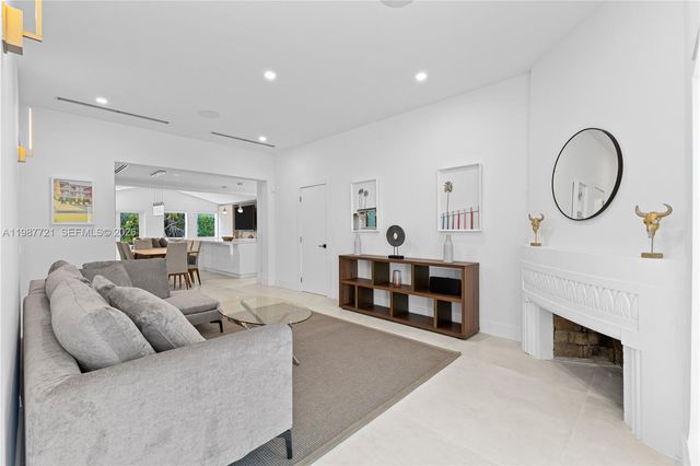 8926 Emerson Ave, Surfside, FL 33154