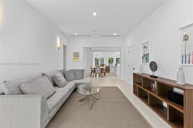 8926 Emerson Ave, Surfside, FL 33154