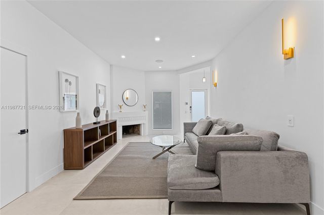 8926 Emerson Ave, Surfside, FL 33154