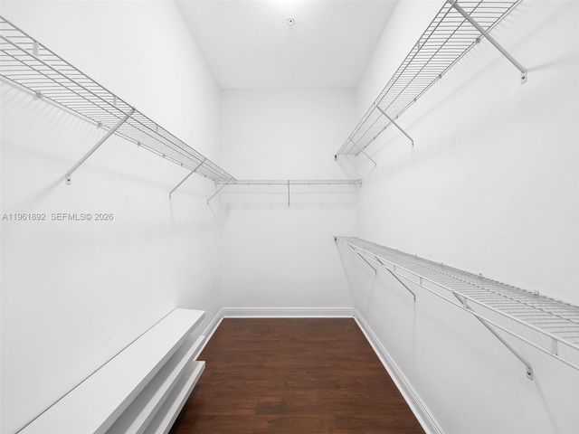 1732 NW 124th Pl, Pembroke Pines, FL 33028