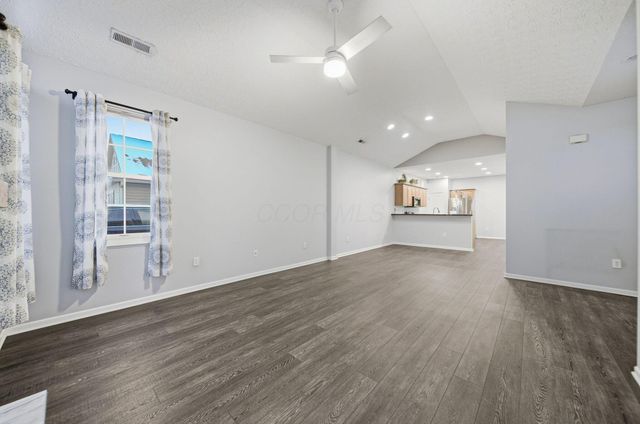 1393 Cascade Drive, 19, Grove City, OH 43123