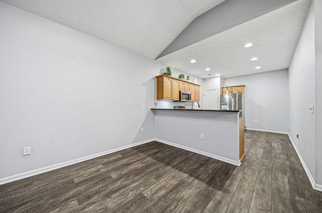 1393 Cascade Drive, 19, Grove City, OH 43123