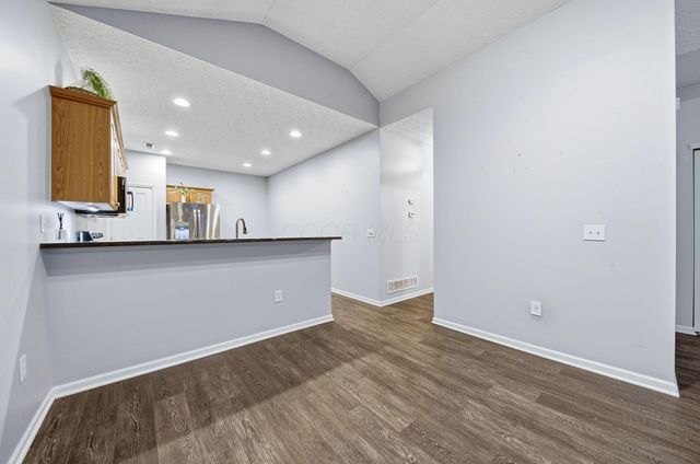 1393 Cascade Drive, 19, Grove City, OH 43123