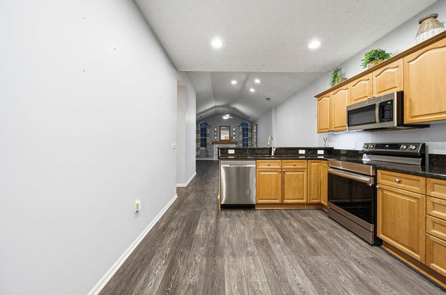 1393 Cascade Drive, 19, Grove City, OH 43123