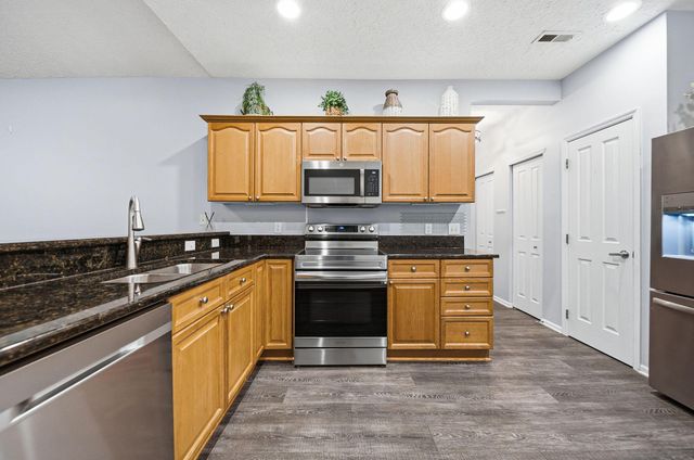 1393 Cascade Drive, 19, Grove City, OH 43123