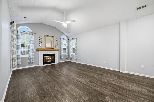 1393 Cascade Drive, 19, Grove City, OH 43123