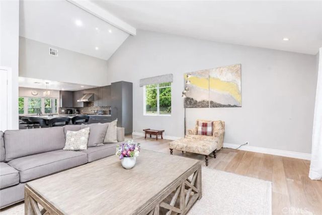 8815 Los Coyotes, Buena Park, CA 90621