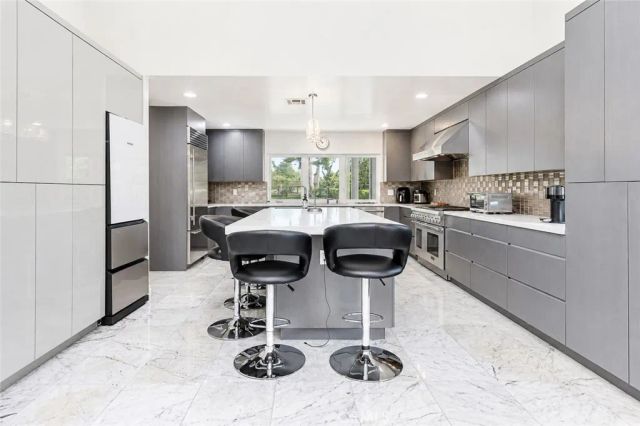 8815 Los Coyotes, Buena Park, CA 90621