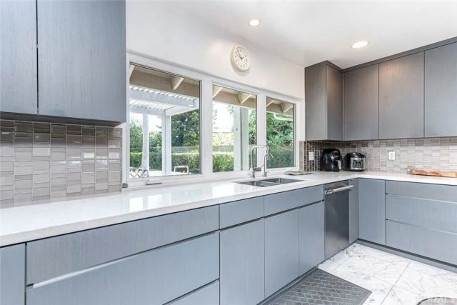 8815 Los Coyotes, Buena Park, CA 90621