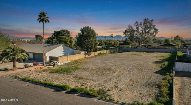 11451 N BANCROFT Drive 14, Phoenix, AZ 85028