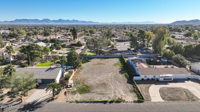 11451 N BANCROFT Drive 14, Phoenix, AZ 85028