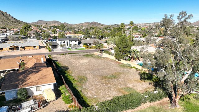 11451 N BANCROFT Drive 14, Phoenix, AZ 85028