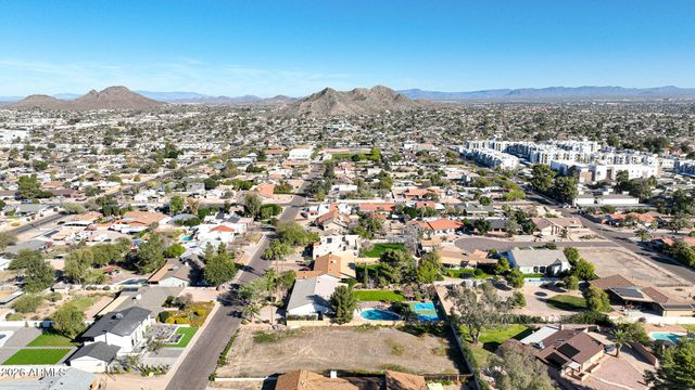 11451 N BANCROFT Drive 14, Phoenix, AZ 85028