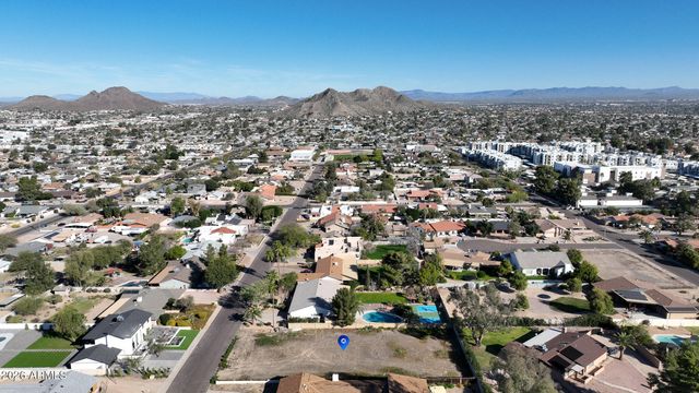 11451 N BANCROFT Drive 14, Phoenix, AZ 85028