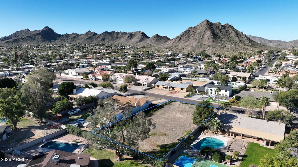 11451 N BANCROFT Drive 14, Phoenix, AZ 85028