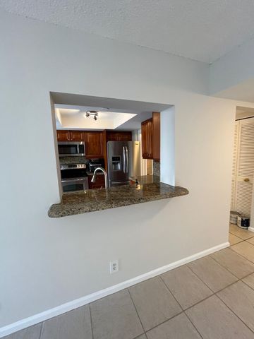 3555 S OCEAN Boulevard 411, South Palm Beach, FL 33480
