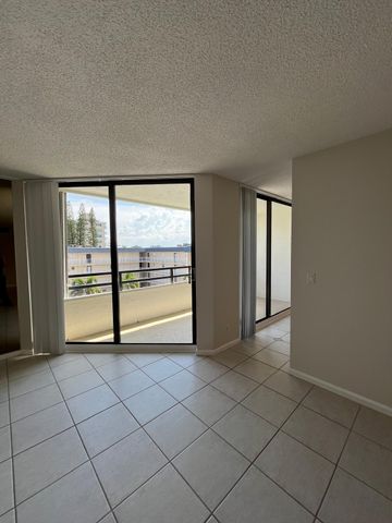 3555 S OCEAN Boulevard 411, South Palm Beach, FL 33480
