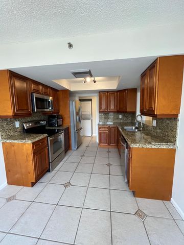 3555 S OCEAN Boulevard 411, South Palm Beach, FL 33480