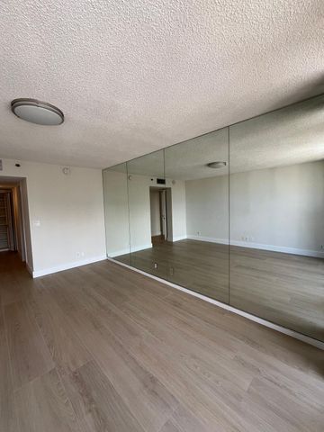 3555 S OCEAN Boulevard 411, South Palm Beach, FL 33480