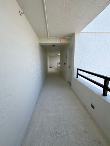 3555 S OCEAN Boulevard 411, South Palm Beach, FL 33480