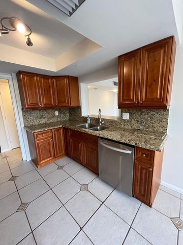 3555 S OCEAN Boulevard 411, South Palm Beach, FL 33480