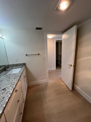 3555 S OCEAN Boulevard 411, South Palm Beach, FL 33480