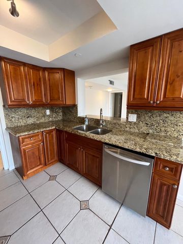 3555 S OCEAN Boulevard 411, South Palm Beach, FL 33480