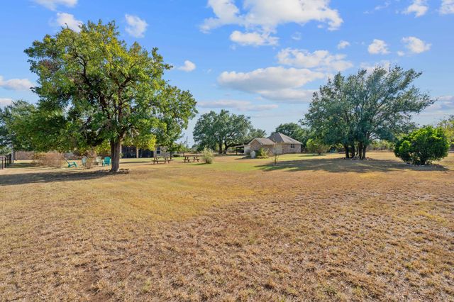 1206 Long MDW, Salado, TX 76571