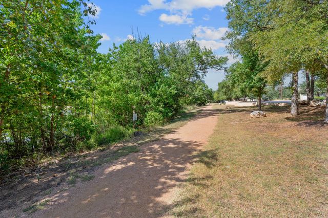 1206 Long MDW, Salado, TX 76571