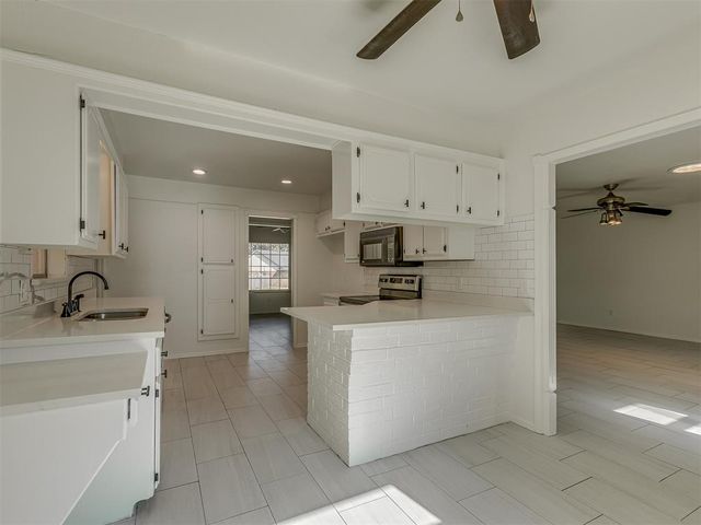 1520 Winding Creek Road, Moore, OK 73160