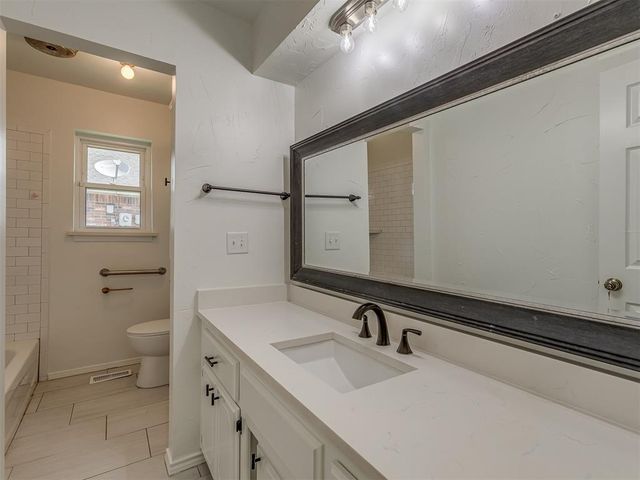 1520 Winding Creek Road, Moore, OK 73160
