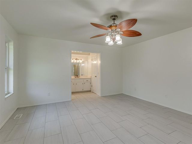 1520 Winding Creek Road, Moore, OK 73160
