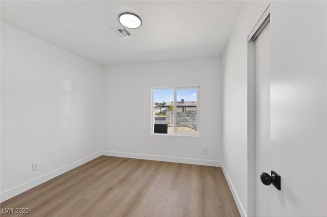 1011 Center Street, Henderson, NV 89015