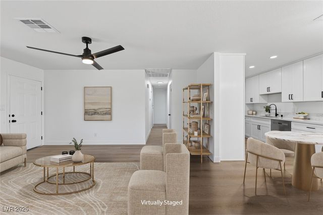 1011 Center Street, Henderson, NV 89015